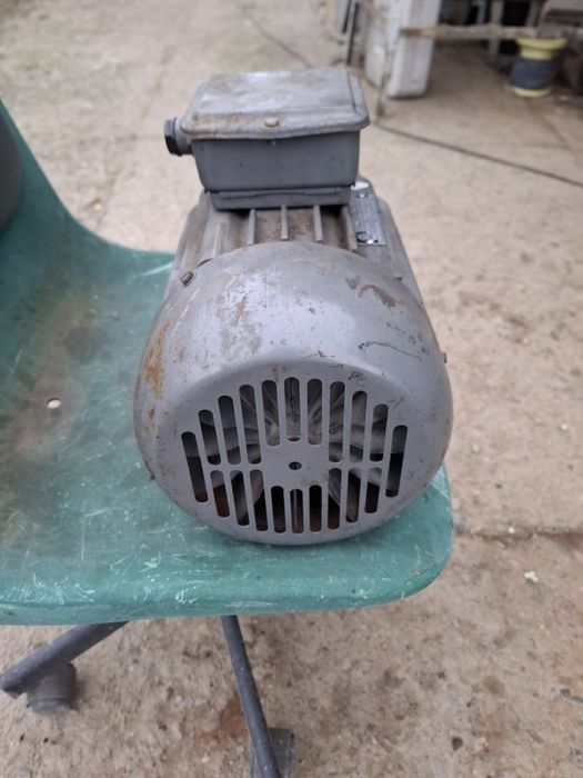 Silnik elektryczny 2.2kw 1420obr do cyrkularki, betoniarki wysyłka