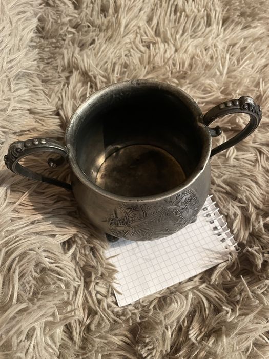 Старинная сахарница