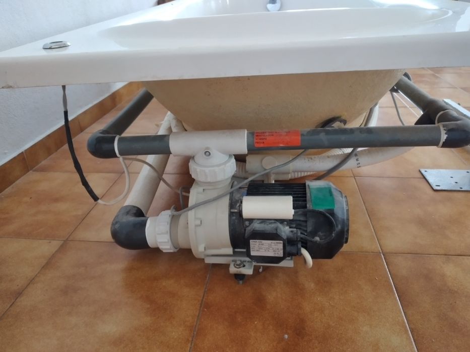 Vende se motor de banheira de hidromassagem