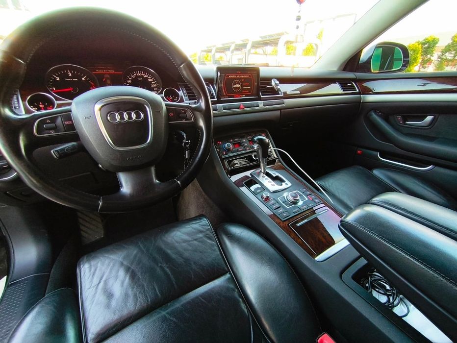 Sprzedam bardzo ładny egzemplarz Audi A8 D3 w super stanie