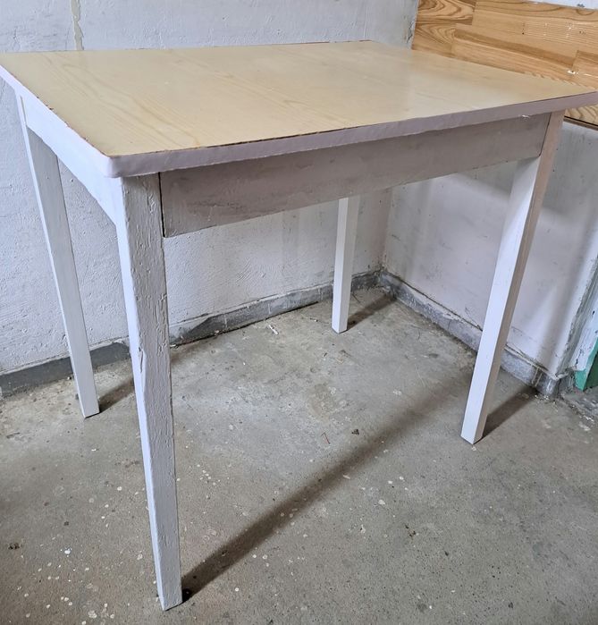 Stół Kuchenny Drewniany Biały - Nieduży, Praktyczny, Stary