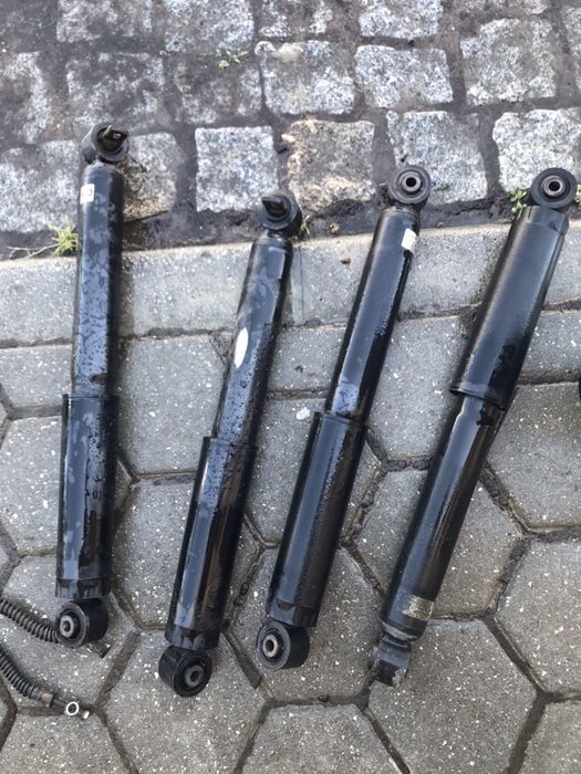 Balões, molas e tubos de travões TD5