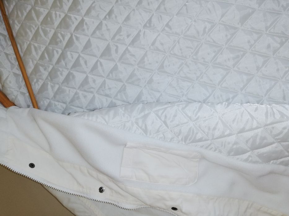 Blusão forro interior em branco