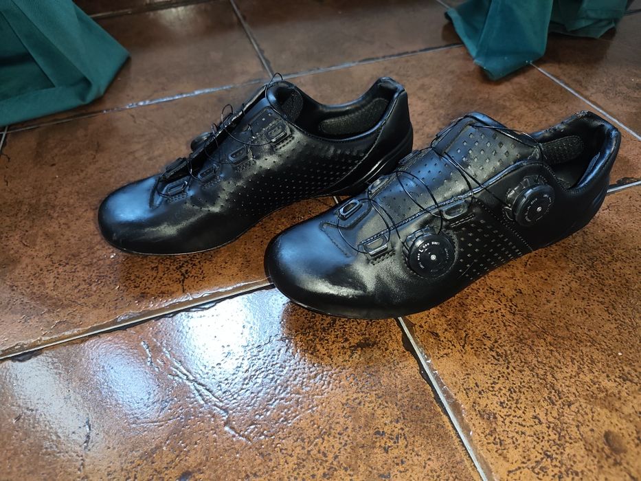 Sapatos de ciclismo carbono 42