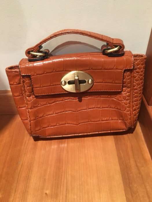 Mala em pele castanha Lanidor