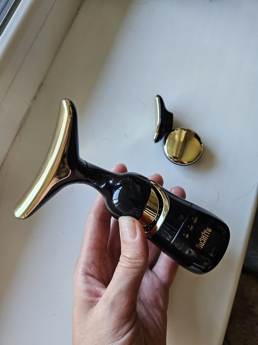 Масажер для обличчя