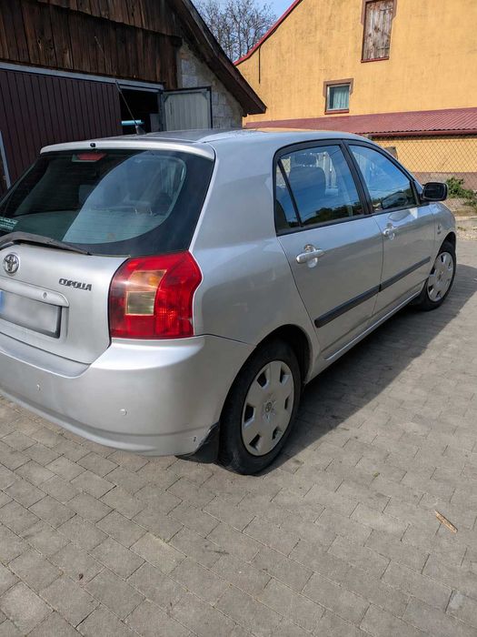 Corolla E12 2004 5D