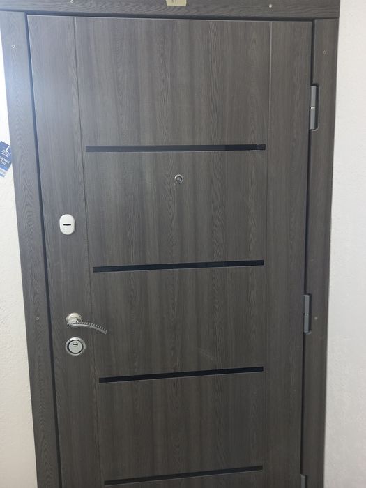 Вхідні двері у квартиру