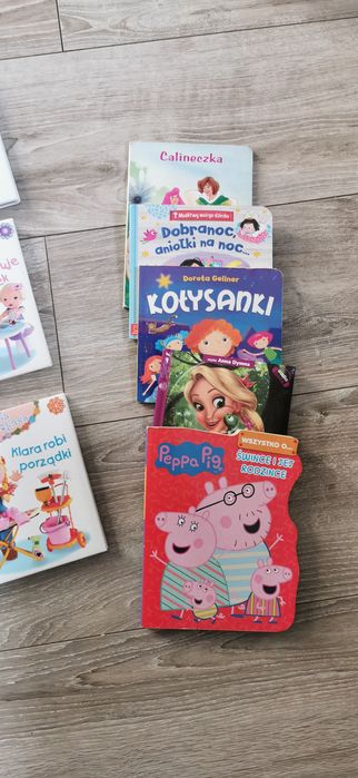 Książeczki, bajeczki +1 różne 32 sztuki