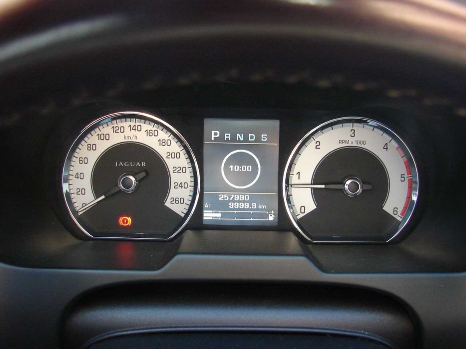 Jaguar XF 3.0 bi-turbo DIESEL 2012 год (Европа, МАКСИМАЛЬНЫЙ)