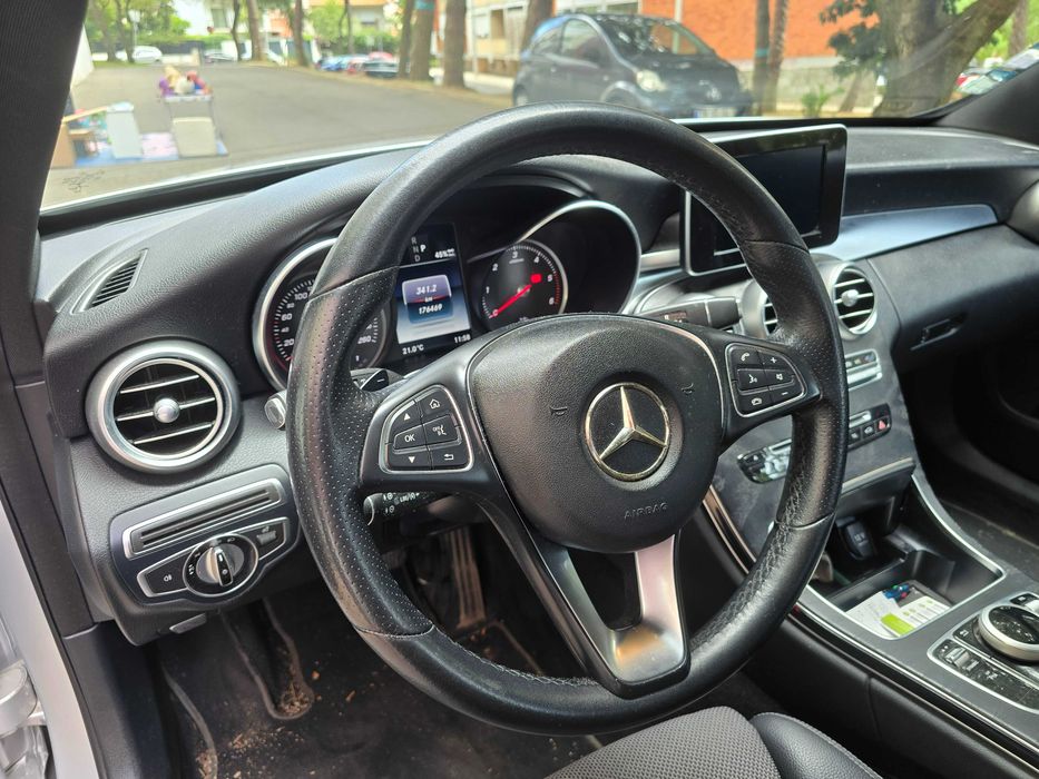 Carrinha Hibrida a gasoleo C300 H, em optimo estado com muitos extras como nova