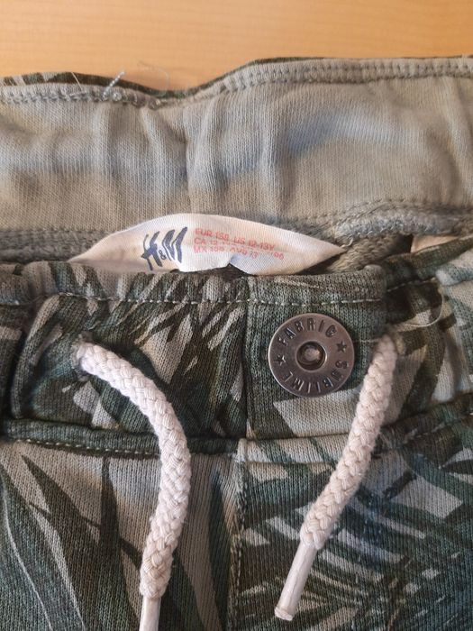 Krótkie spodenki H&M 158- super stan