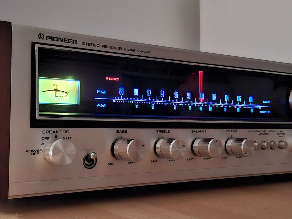 Amplituner Pioneer SX 434.