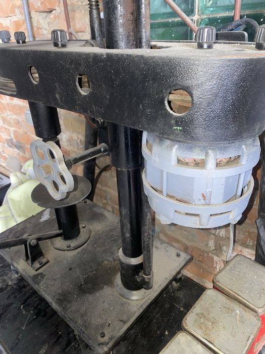 Свірлільний станок