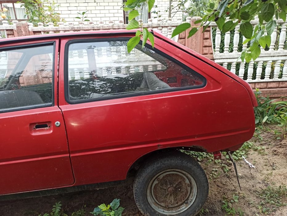 ЗАЗ   Таврія 0.9