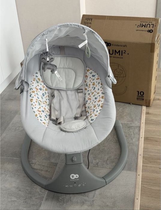 Заколисуючий центр kinderkraft lumi 2