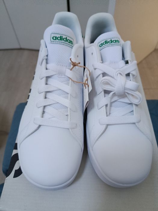 Tênis adidas novos originais