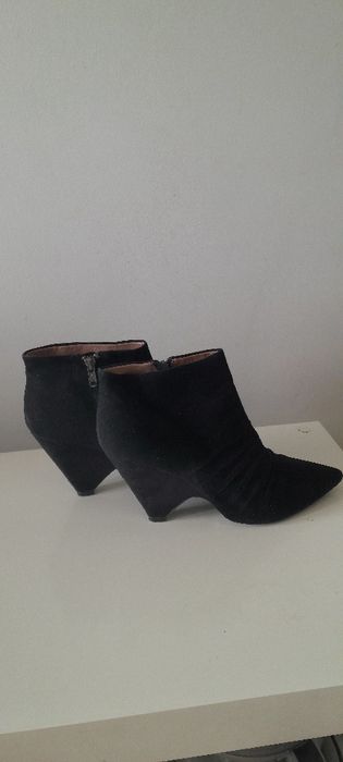 Botki czarne Zara roz 40