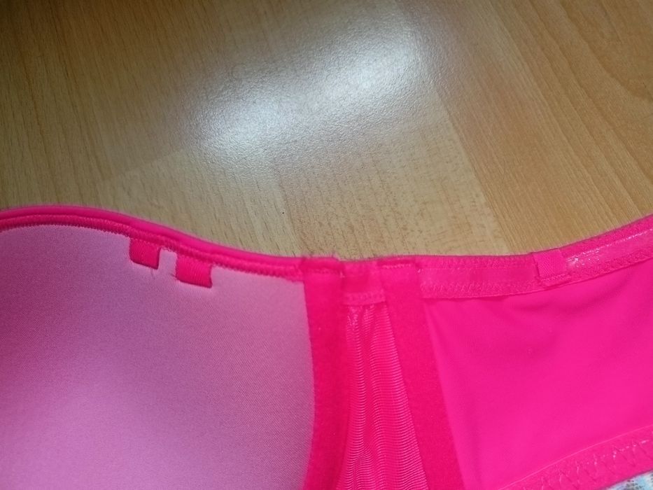 Różowy neonowy biustonosz Victoria's Secret PINK  70D