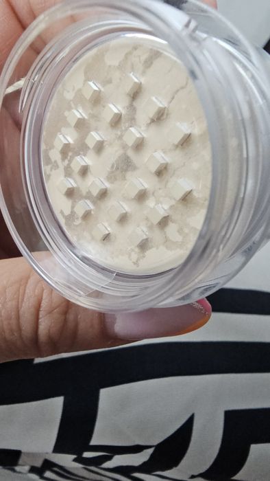 Laura Mercier puder utrwalający