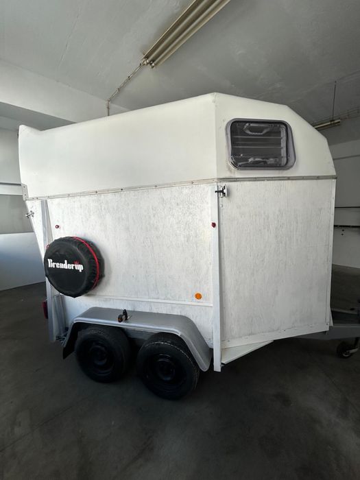 Atrelado para 2 cavalos