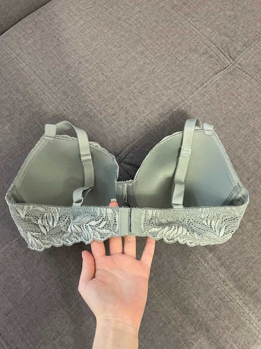 бюстгалтер зеленый