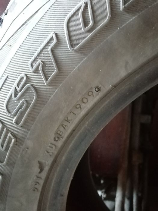 Резина Bridgestone Blizzak 285/60 R18