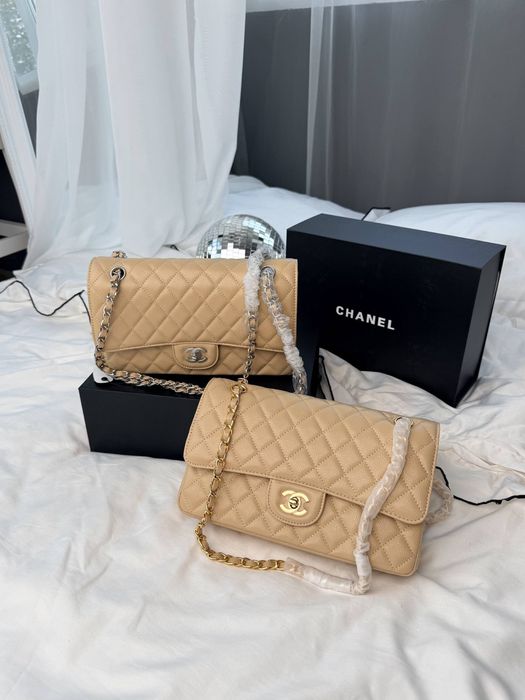 Сумка Chanel Classic Flap 25 Caviar Hardware бежева