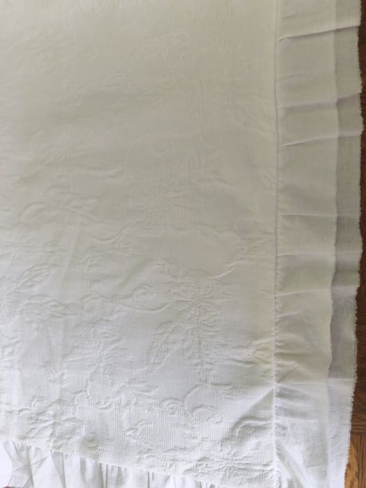2 fronhas de decoração lavradas em algodão novas