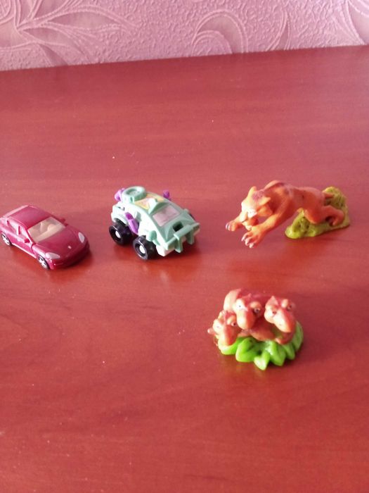 Игрушки - киндеры