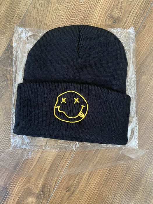 Шапка Зимова смайлик Nirvana