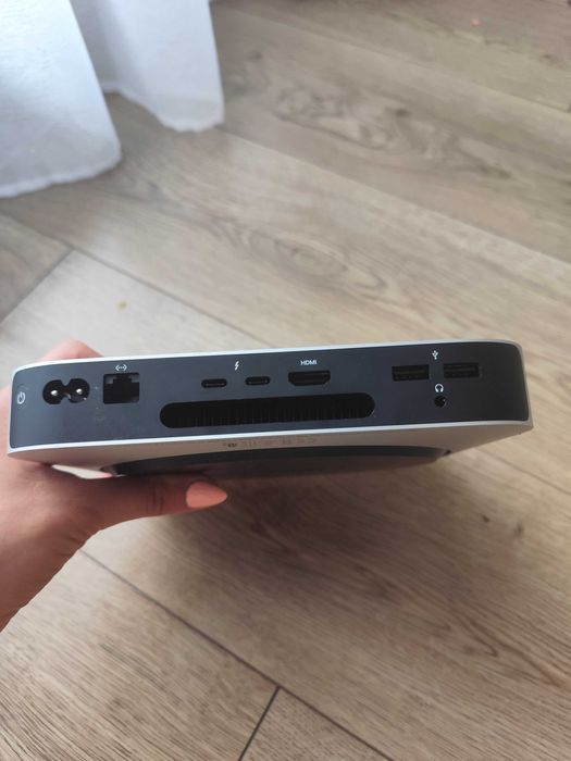 Mac mini M2 2023 • 16GB RAM • 256GB SSD • Stan BDB