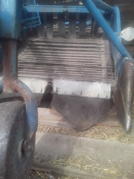 Продам трасун картопляний двох рядний