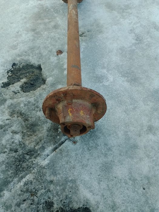 Вісь культиватора в зборі