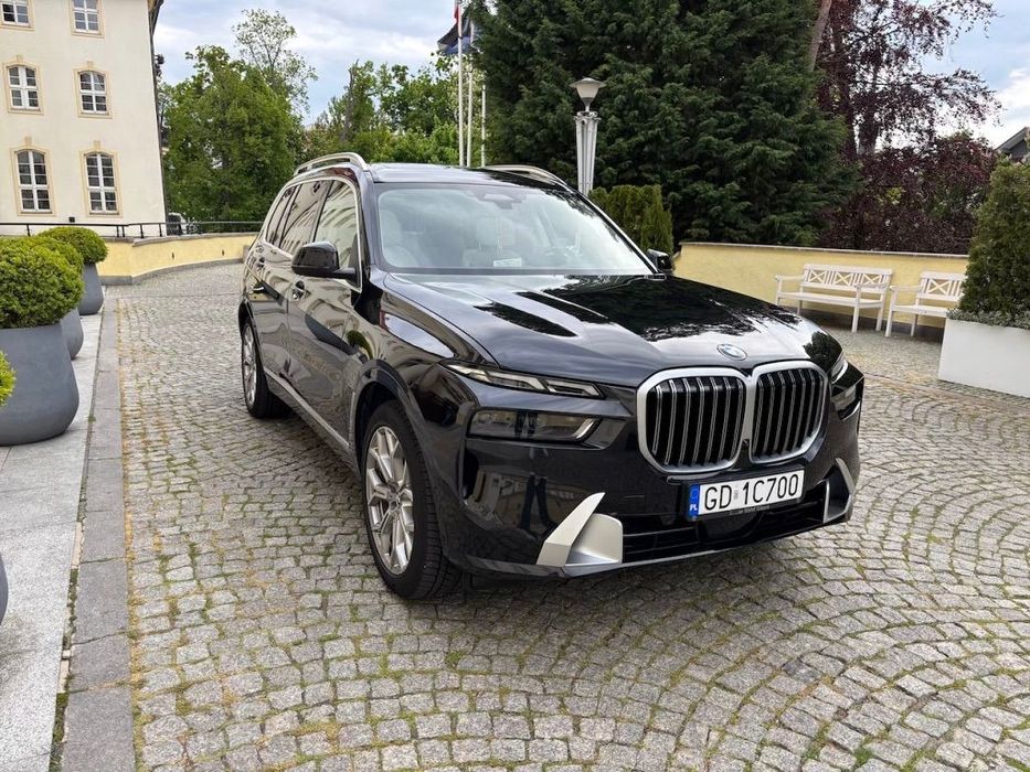 BMW X7