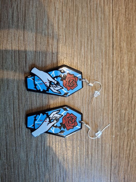 Kolczyki z magnificonu