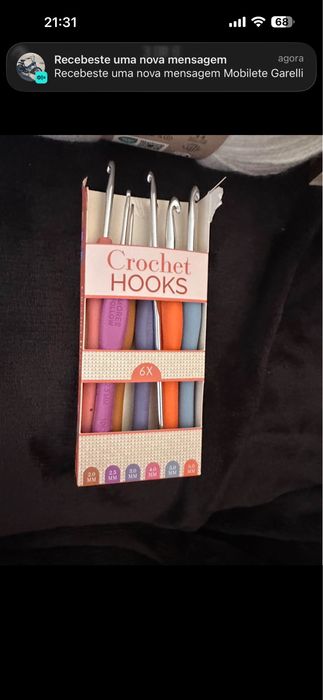 Kit de crochê com agulhas e lã