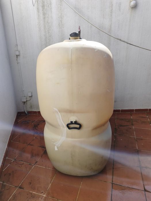 Depósito de 1000 litros Schutz Eurotank Gasóleo ou Agua