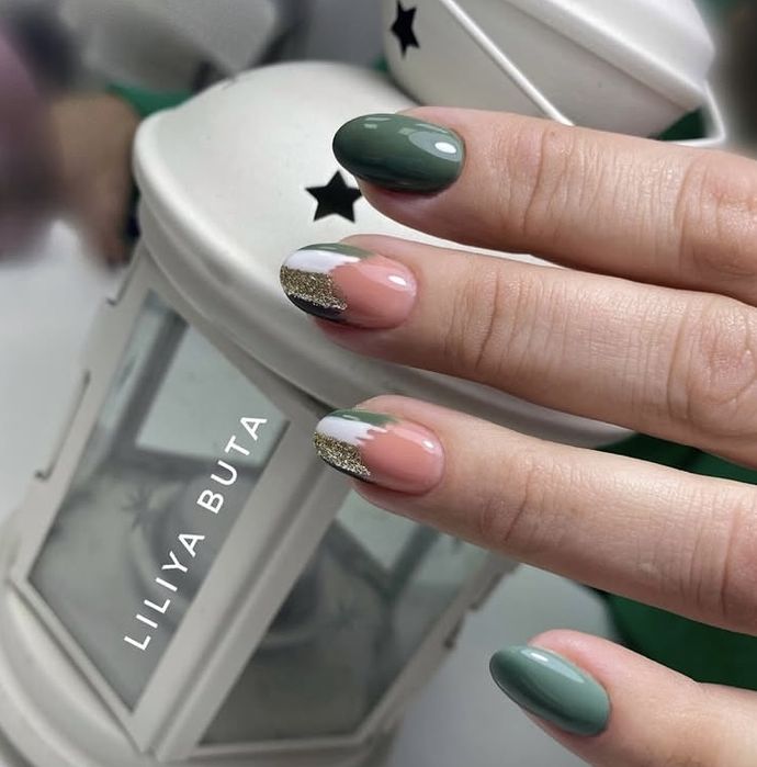 Мінікюр Педікюр нарощення чисто стерільно