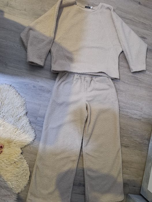 Костюм брючный теплый 4 шт