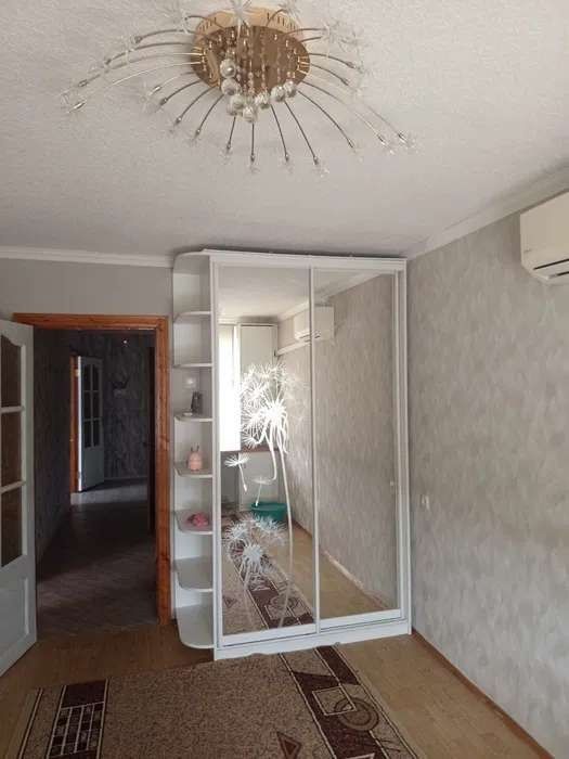 Здається 2к квартира, Цирк