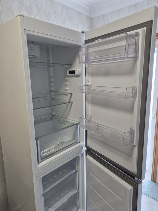 Combinado Ariston hot point