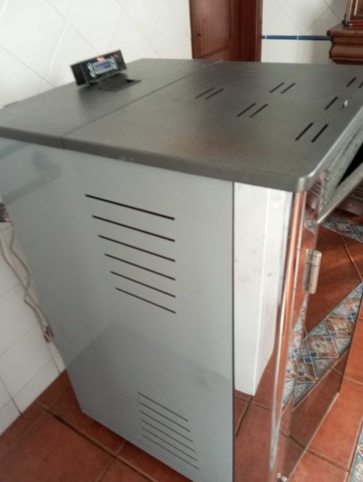 Vendo Caldeira de pellets para peças