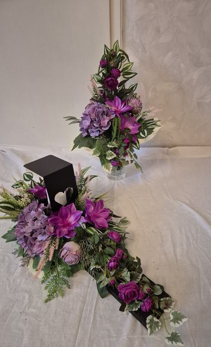 Kompozycja,dekoracja na cmentarz. Komplet.