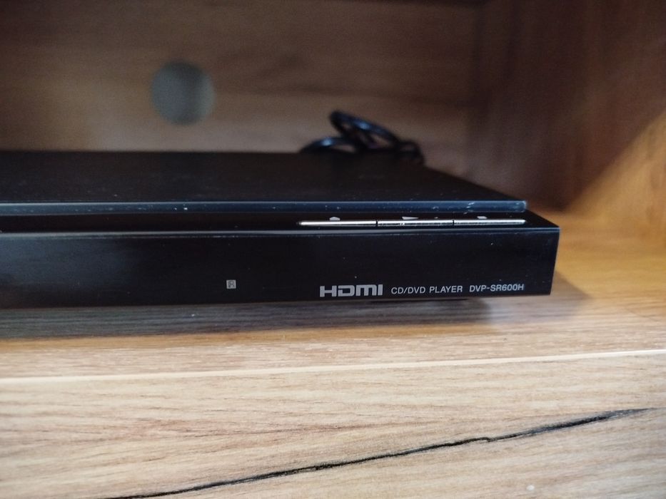 Odtwarzacz DVD Sony DVP-SR600h z wejściem hdmi
