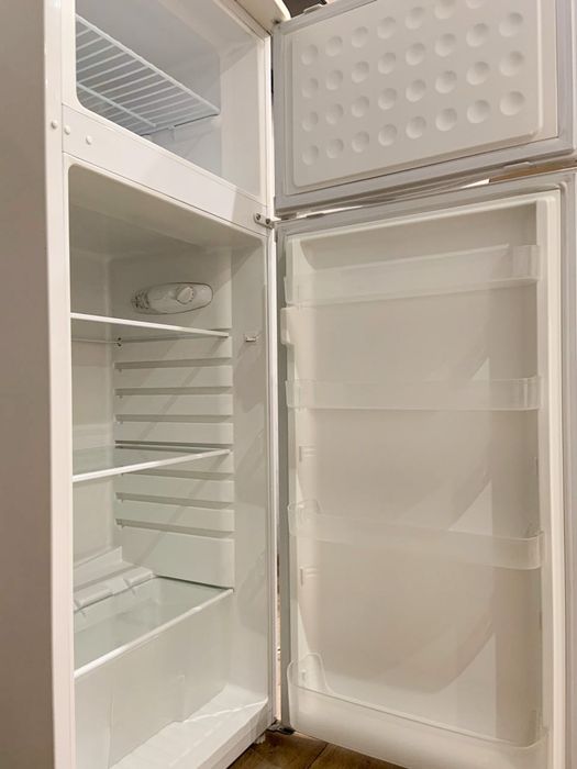 Холодильник  Elenberg  б/у