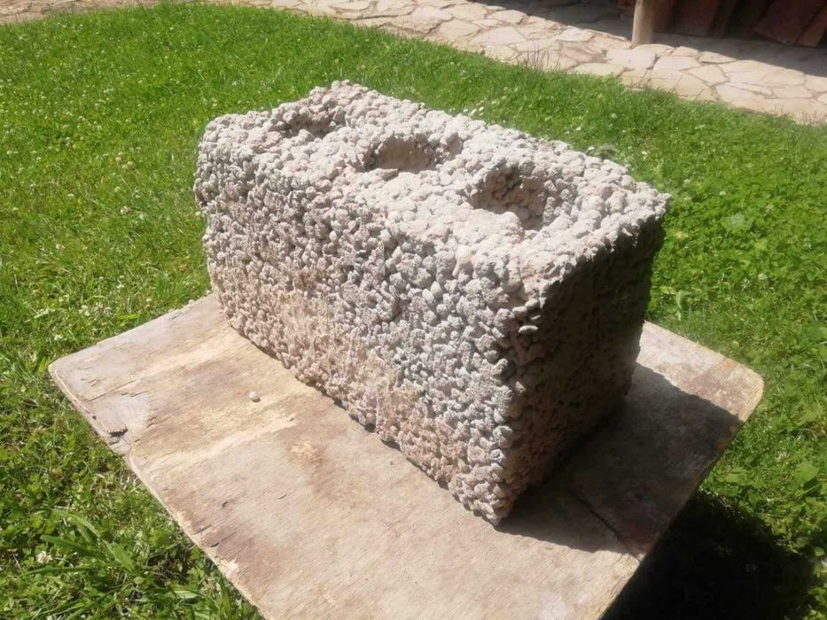 Блок керамзитний