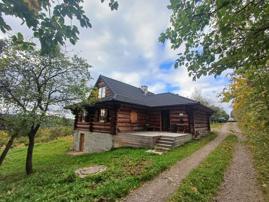 DREWNIANY DOM w Lanckoronie z pięknym widokiem