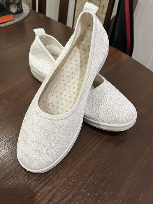 Białe buty roz 37