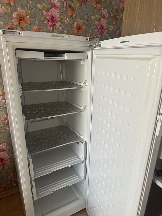 Морозильна камера